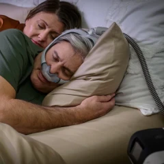 AirTouchN30i_Couple-Sleeping_0720_720x.webp